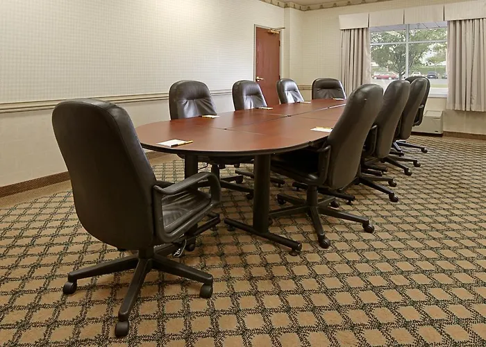 Days Inn By Wyndham Ottawa Airport